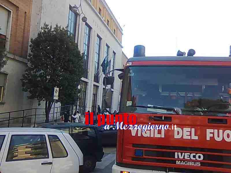 
Falso allarme gas in comune, era cavi elettrici ammassati/2
