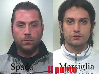 
Droga e soldi falsi sullo stesso canale di spaccio

