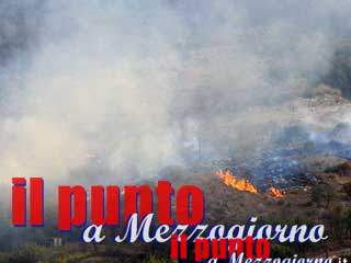 
In fiamme 25 ettari di bosco, pensionato denunciato
