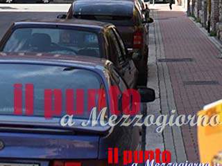 Strisce blu, centinaia di multe annullate e Comune costretto a pagare spese legali