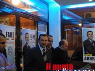 Regionali 2010 / Abbruzzese ad Isola Liri per “riscuotere” l’appoggio della lista “Isola nel cuore”