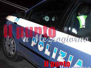 Scippi a raffica in centro, la polizia arresta l’autore 