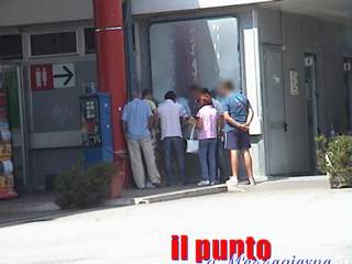 
Professionisti del Gioco delle tre carte, sgominata una banda sull’A14
