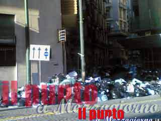 Rifiuti di Napoli, Tedeschi (Idv): “In quale discarica Laziale finiranno?”