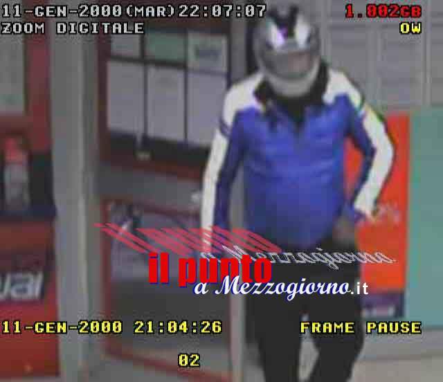 Semina il terrore a Silvi con due rapine in due ore, arrestato un 32enne