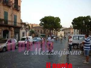 ciclisti in partenza