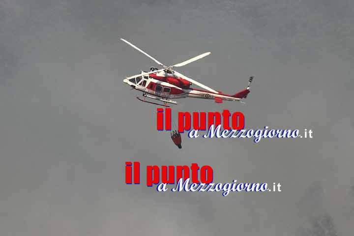 Incendi boschivi: oggi 33 richieste di intervento aereo, il maggior numero dalla Campania