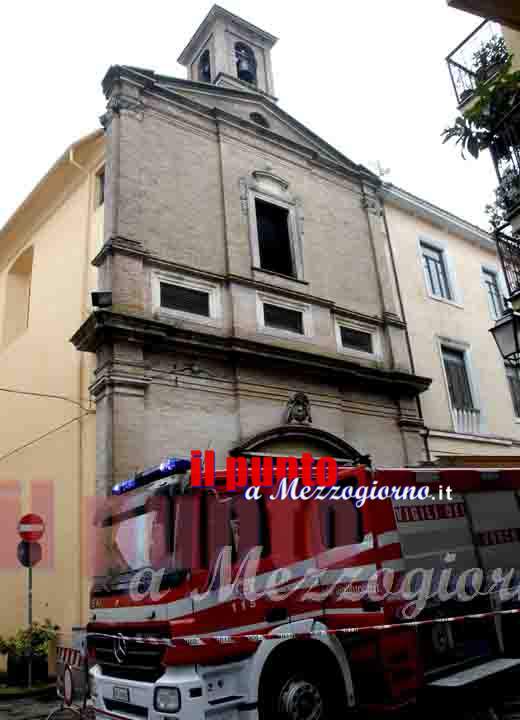 incendio in chiesa a Lanciano1