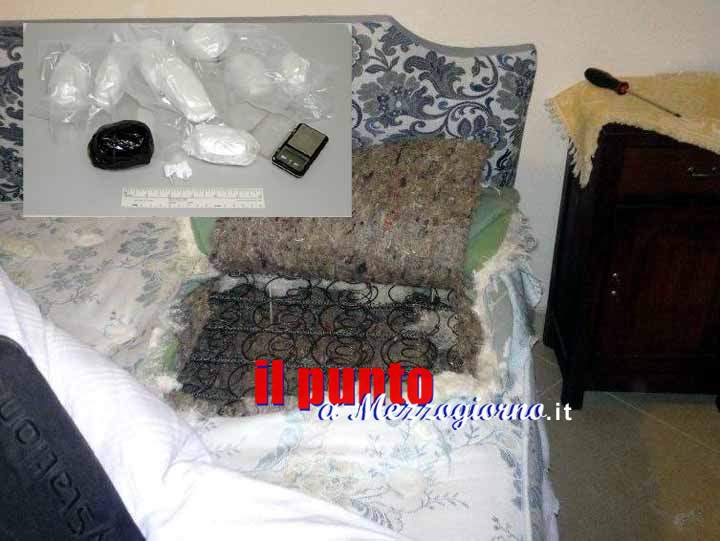 Trovato con mezzo chilo di cocaina nel materasso, arrestato a Pescara 45enne romano