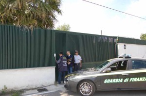 finanza-dda-sequestro-villa-capodrise-03