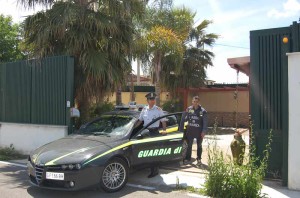 finanza-dda-sequestro-villa-capodrise-04