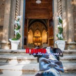 CANE IN CHIESA PER MATRIMONIO