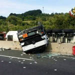 camion gas ribaltato rieti