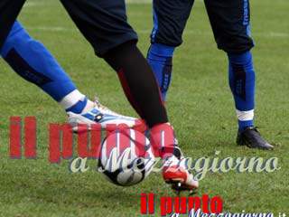 Gli nega il calcio di punizione e un giocatore del Collepardo schiaffeggia l’arbitro a Guarcino