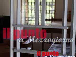 Telefoni in carcere a Frosinone, la penitenziaria sequestra tre cellulari e due sim