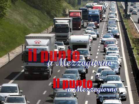 Camion in fiamme, tori sull’Autostrada ad Anagni