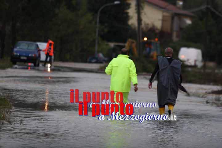 Maltempo, allarme arancione della protezione civile anche sul Centro Italia