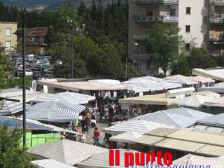 La lotta all’abusivismo al mercato di Cassino frutta 30mila euro