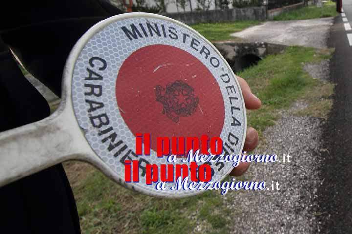 Rubano 3 portoncini in alluminio in una casa. Arrestati un 43enne e un 39enne Rubano 3 portoncini in alluminio in una casa. Arrestati un 43enne e un 39enne