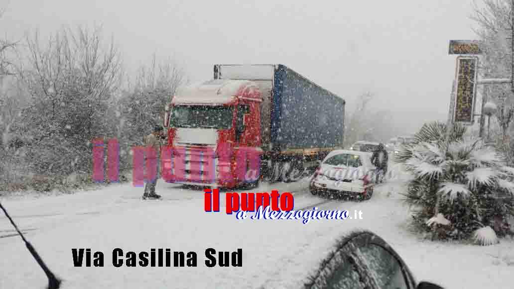 Il Burian porta la neve a Cassino. Disagi sulle strade e scuole chiuse