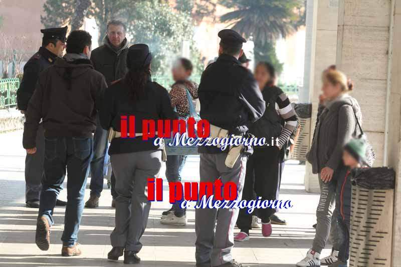 Cassino, spaccia in stazione e si chiude nel bagno per sfuggire alla polizia, arrestato senegalese Cassino, spaccia in stazione e si chiude nel bagno per sfuggire alla polizia, arrestato senegalese