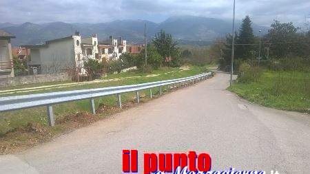 Caira: Un nuovo guardrail per maggior sicurezza su via Lago Caira: Un nuovo guardrail per maggior sicurezza su via Lago