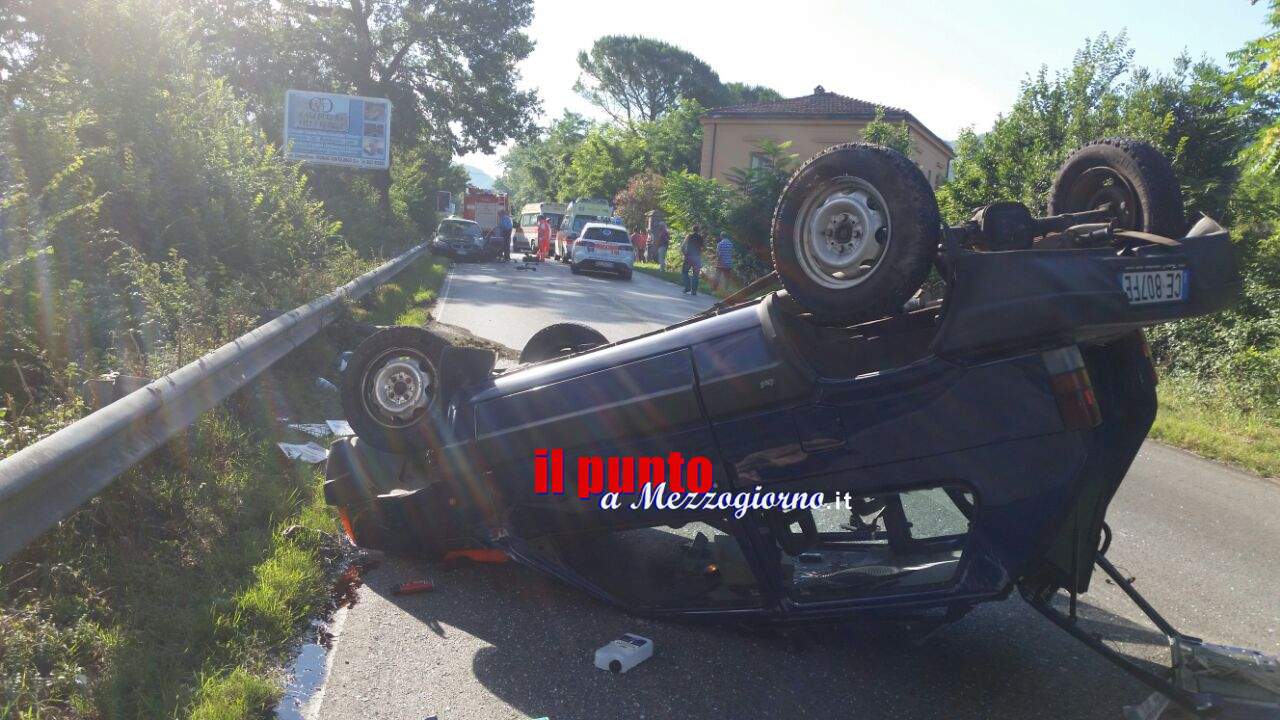 Incidente tra tre auto sulla Casilina a Cassino: tre feriti, uno elitrasporato