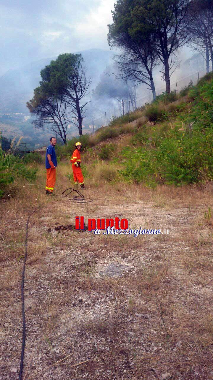 Nuovo incendio a Villa Santa Lucia, colpita la zona Santa Scolastica e la  zona Montana