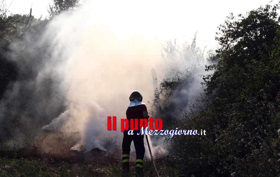 Incendio in zona Cesarelle a Piedimonte San Germano