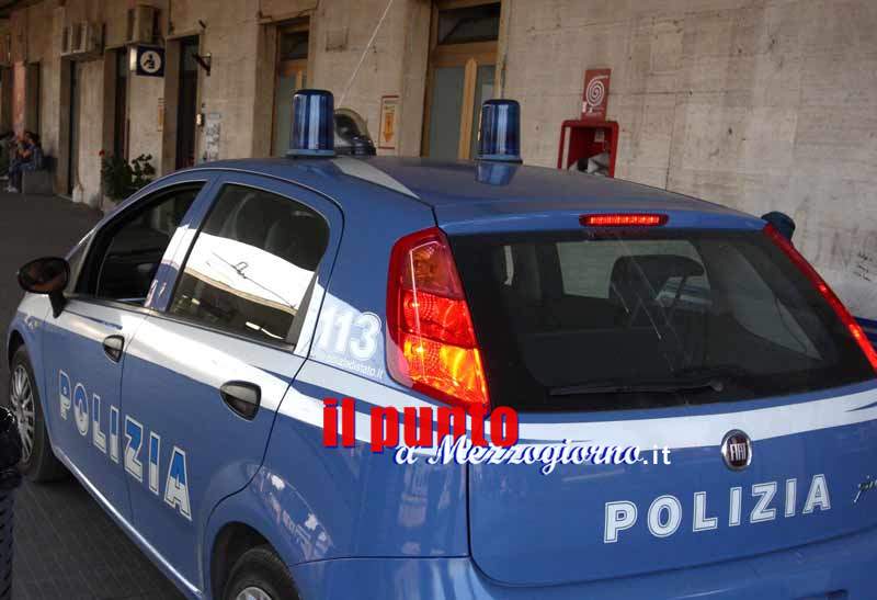 Cassino â€“ Colto da malore in stazione, lo salvano i poliziotti con il massaggio cardiaco e la respirazione bocca a bocca