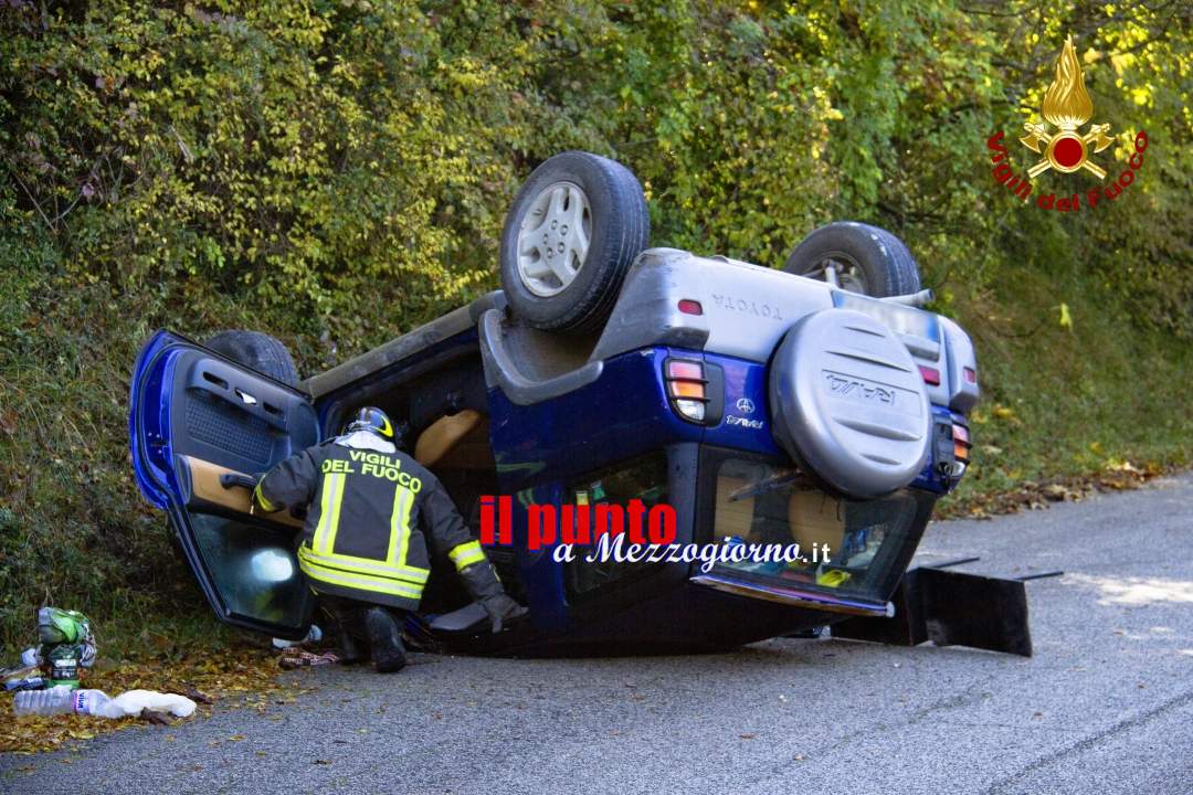 Auto ribaltata, donna ferita Poggio  San Lorenzo