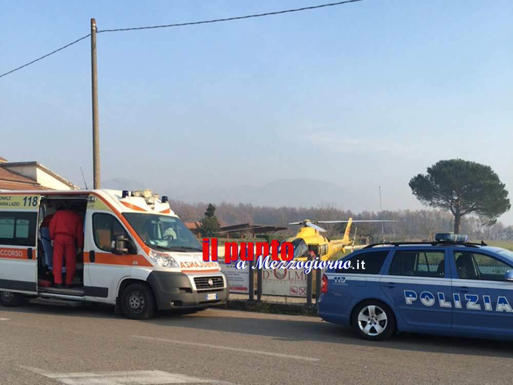 Incidente in A1 a Cassino, donna elitrasportata