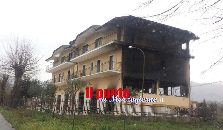 Secondo incendio alla fabbrica di materassi Morra a Sant’Elia Fiumerapido