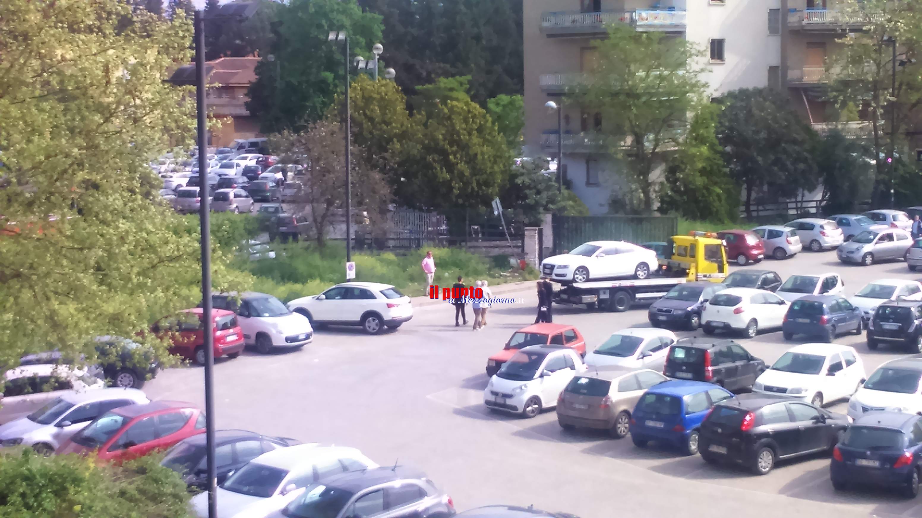 La Polizia locale sanziona e rimuove due auto dai posti per disabili in campo Miranda La Polizia locale sanziona e rimuove due auto dai posti per disabili in campo Miranda