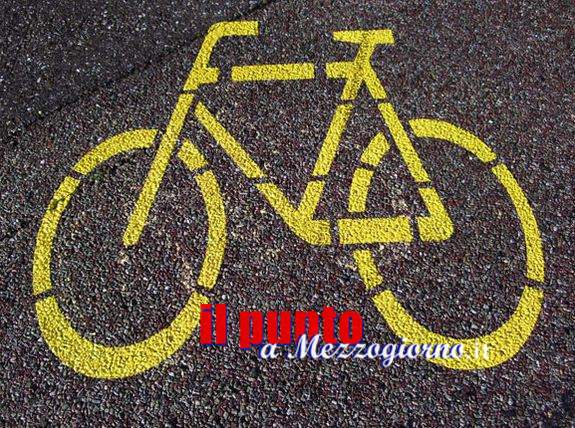Rapinatore ciclista all’assalto della stazione di servizio a Frosinone