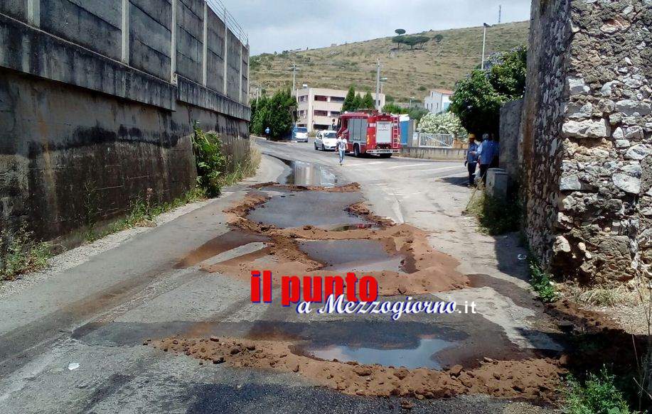 Si rompe la conduttura di gasolio sotterranea, allarme ambientale a Gaeta