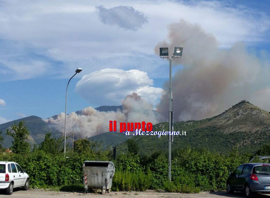 Ancora incendi a Cervaro, Mignano Montelungo e San Vittore del Lazio. Emergenza roghi dilagante