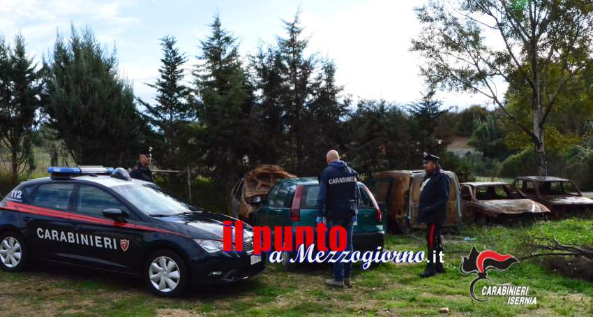 Scoperti dai Carabinieri fabbricati abusivi nell’area dove venivano smaltiti rifiuti speciali, già sottoposta a sequestro Scoperti dai Carabinieri fabbricati abusivi nell’area dove venivano smaltiti rifiuti speciali, già sottoposta a sequestro
