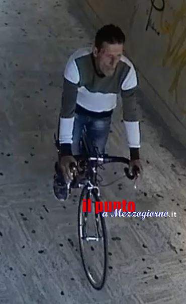 ++ VIDEO ++ Ladro di costose biciclette immortalato a Cassino, Ã¨ caccia aperta