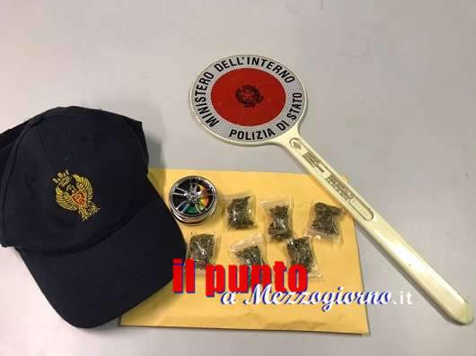 Controlli antidroga: Al fiuto di Enduro e Neki non sfugge l’hashish nascosto fra le sigarette Controlli antidroga: Al fiuto di Enduro e Neki non sfugge l’hashish nascosto fra le sigarette