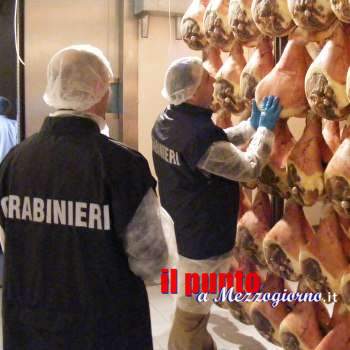 Quattrocento prosciutti di dubbia provenienza, denunciato commerciante di Frosinone