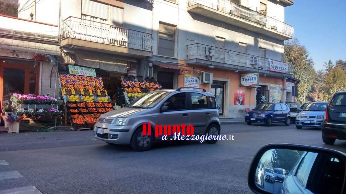 Occupazione abusiva di prodotti ortofrutticoli su suolo pubblico, primo provvedimento del Comune