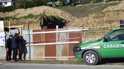 Bellona (CE) , Carabinieri Forestali sequestrano area in costruzione per violazione dei vincoli paesaggistici