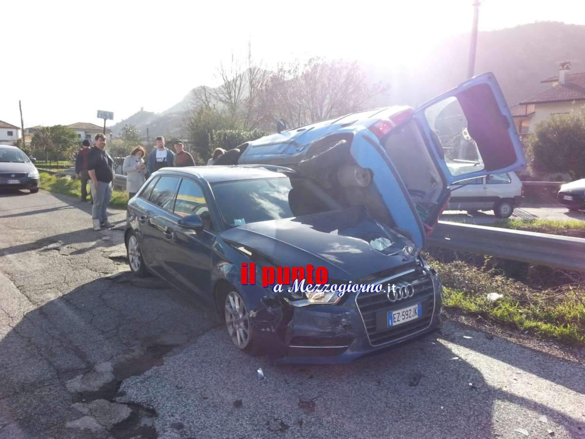 Incidente stradale in via Sferracavallo a Cassino, ferita mamma e figlio