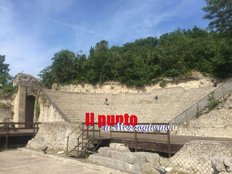 Lavori di manutenzione al Teatro Romano e alla bretella su via Casilina sud