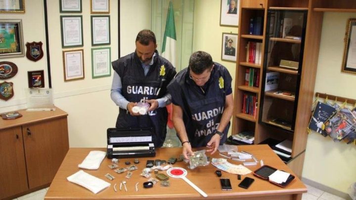 Sorpreso con 625 grammi di marijuana, arrestato a Fondi giovane di Terracina