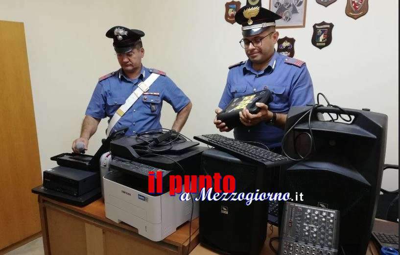 Furto nella palestra a Sant’Elia, i carabinieri individuano i ladri e recuperano gli strumenti