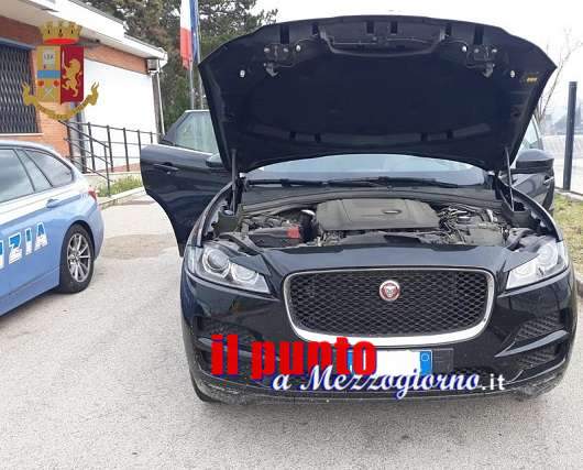 Fermato in A1 30enne ucraino su una Jaguar con documenti contraffatti, denunciato dalla Polstrada