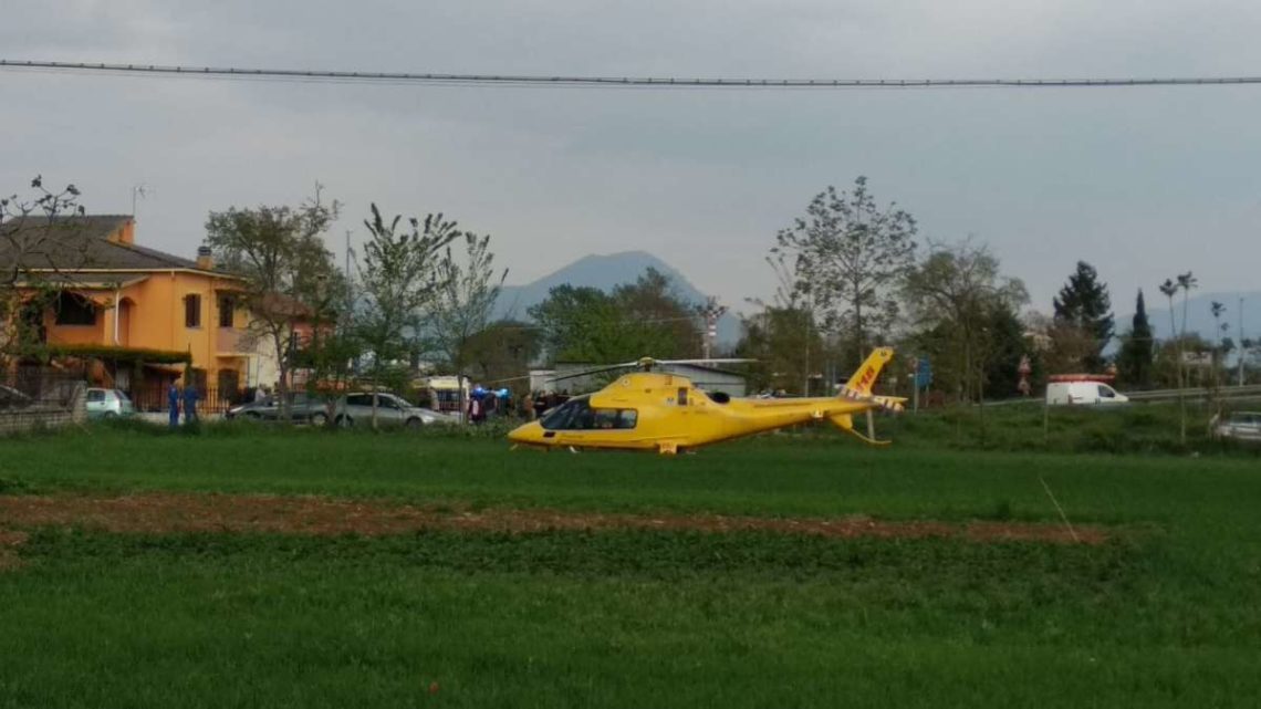 Frosinone: 53enne muore in incidente stradale, gravi figlio vittima e bimbo di 7 anni