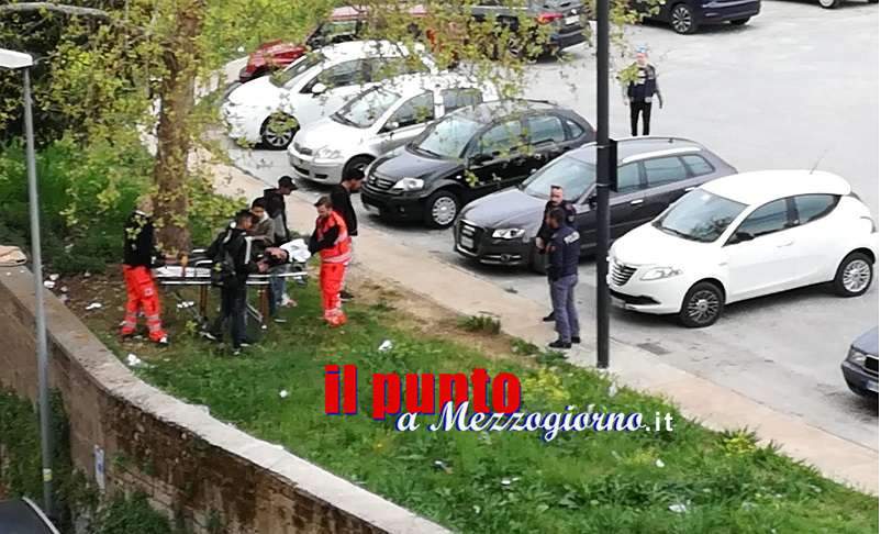 Cassino, giovane colto da malore nel parcheggio di campo Miranda, soccorso da polizia e 118